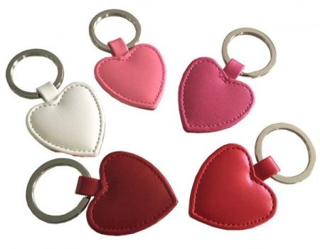 Porte clef en cuir personnalis coeur 